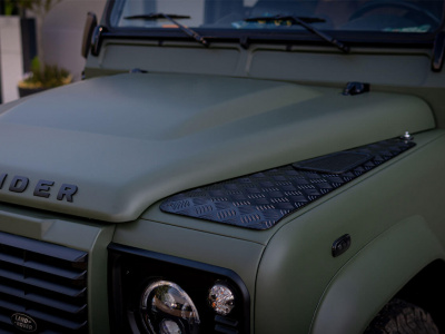 Landrover Defender - Carwrapping 3M Matte Military Green Motorhaube