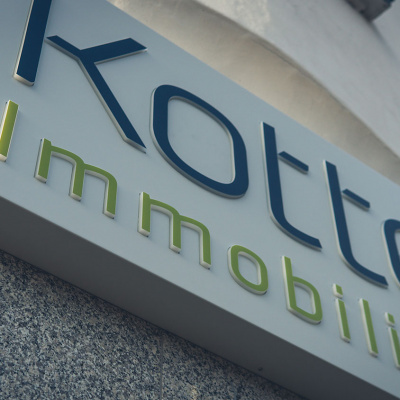 Kotte Immobilien Lichtwerbung Detail