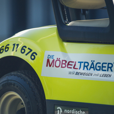 Die Möbelträger - Fahrzeugfolierung Golfcart Detail