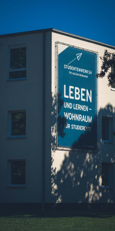 Studentenwerk SH – Banner Steenbeker Weg