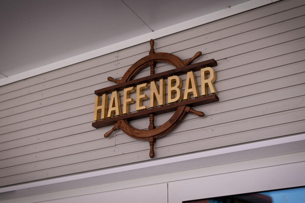 Beachbay Travemünde - Hafenbar Logo